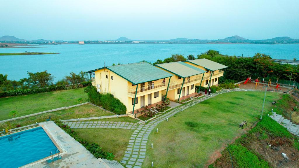 THE BLUE LAKE RESORT